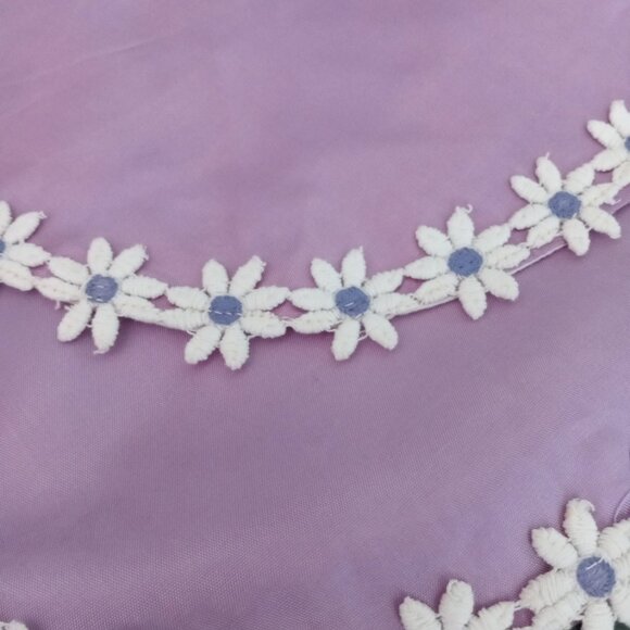 Pair (2) Small Round Purple with Daisy Border Placemat with Satin and Cotton - Picture 6 of 9